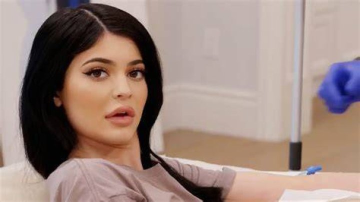 KYLIE JENNER at CedarsSinai Hospital in Los Angeles 11/06/2015 HawtCelebs