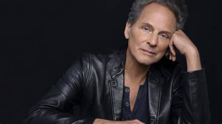 Lindsey Buckingham Plots Another U.S. Tour
