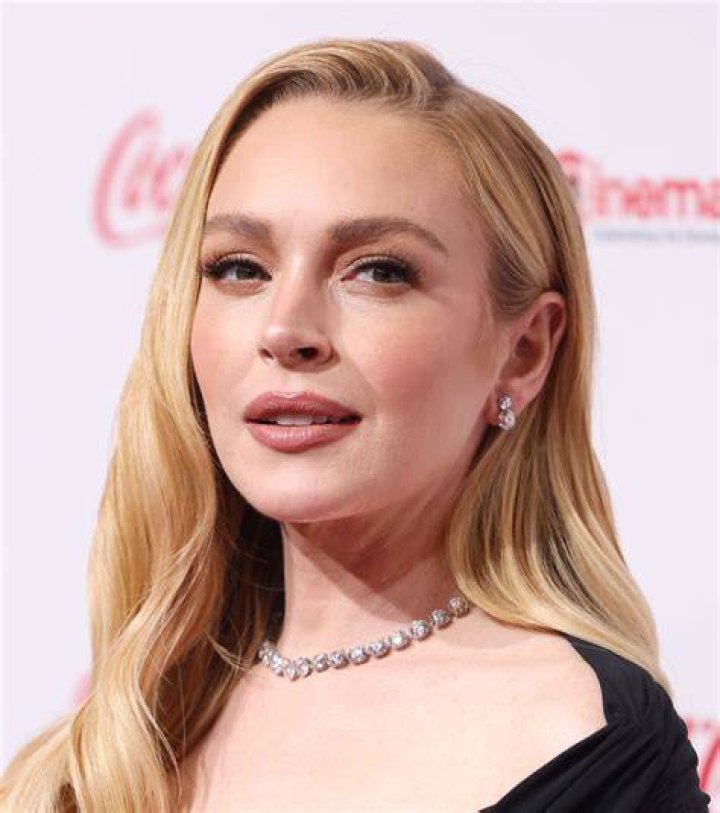 Lohan 'sued for 5m over leggings line'