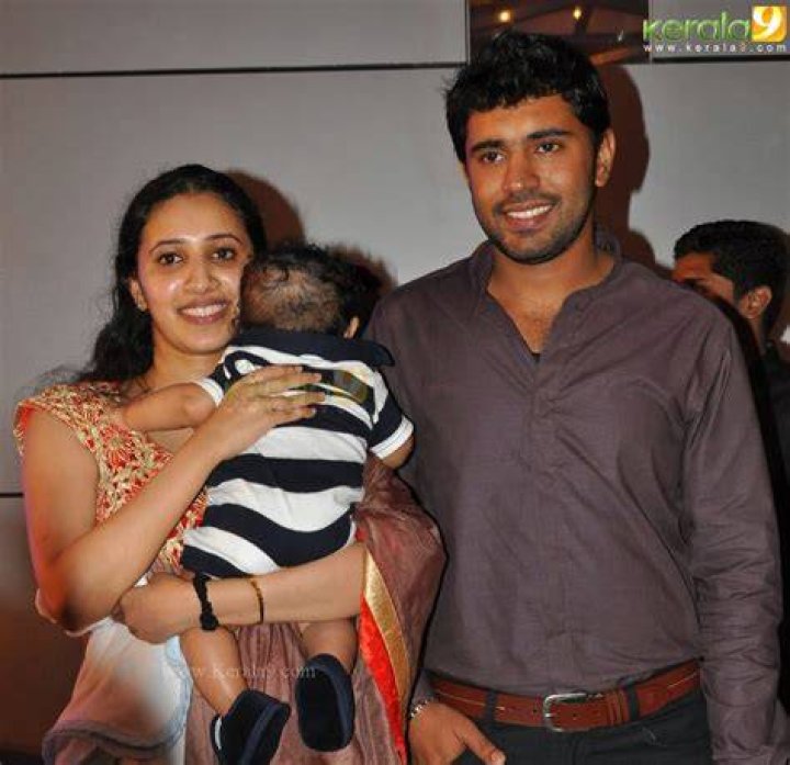 Malayalam Actor Nivin Pauly Family Pics MERE PIX
