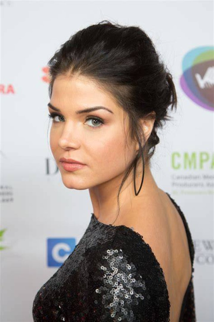 Marie Avgeropoulos' performance also had viewers tearing up
