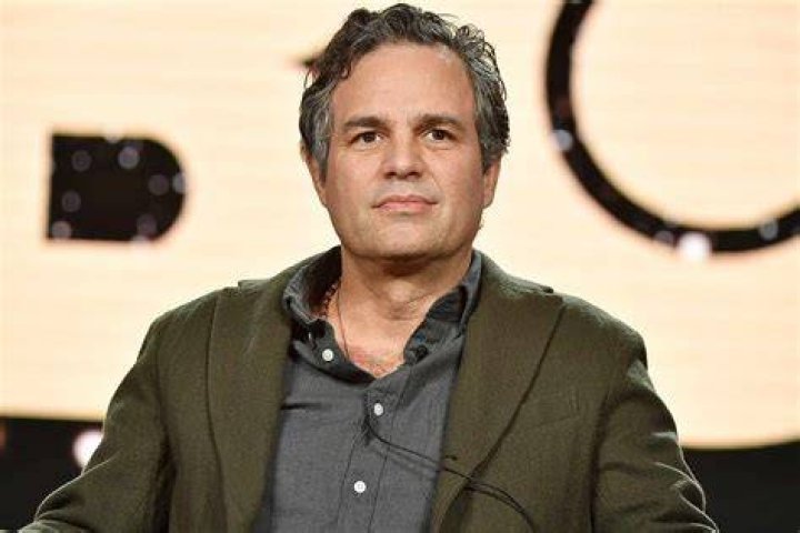 Mark Ruffalo Recalls Facial Paralysis After Brain Tumor