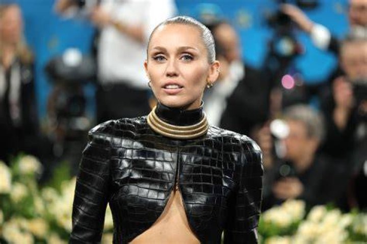 Miley Cyrus Nude, The Fappening Photo 5495391 FappeningBook