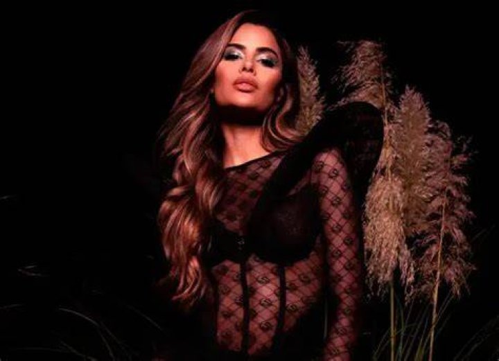 Miss Colombia 2015, Ariadna Gutierrez, has her crown removed by Miss Universe 2014, Paulina Vega, and given to the true winner of Miss Universe 2015, Miss Philippines