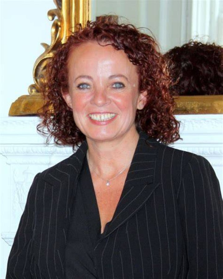 MY WORKING DAY MARY MAGUIRE MD OF ASTUTE RECRUITMENT FEATURED IN BUSINESS LEADER MAGAZINE