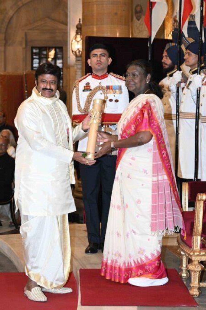 New Delhi: Telugu superstar and politician Chiranjeevi&rsquo;s second daughter Srija Konidela got married to her NRI fianc&eacute; Kalyan on Monday. The venue was the family&rsquo;s farmhouse near Devanahalli, Bengaluru. The wedding, which was a strictly family affair, was attended by Srija&rsquo;s brother and Telugu actor Ram Charan Teja with his wife Upasana, her cousins Allu Arjun and Allu Sirish. Srija and Kalyan were engaged some time back at Chiranjeevi&rsquo;s residence. This is the second marriage of Srija. In 2007, she married her college friend Sirish Bharadwaj and has a daughter with him. The couple parted ways legally in 2011, after Srija claimed that her in-laws were torturing her for dowry. Now, she has stepped towards a new life with Kalyan. Check out the adorable pictures from the opulent wedding. 