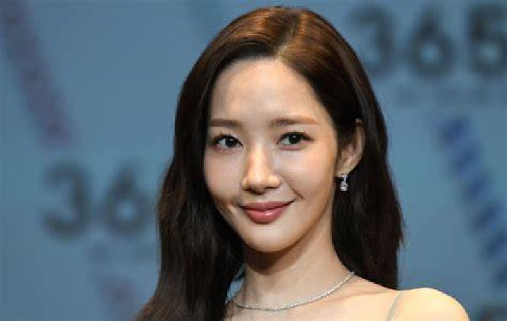 Park Minyoung talks dramatic weight loss for 'Marry My Husband'