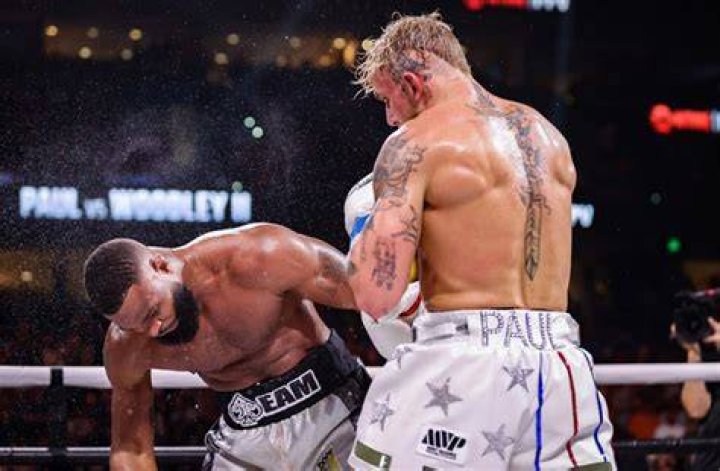 Paul edged out Woodley in their highly-anticipated clash