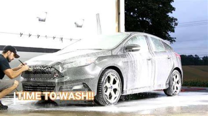 Rainy Day Ford Focus ST Detail YouTube