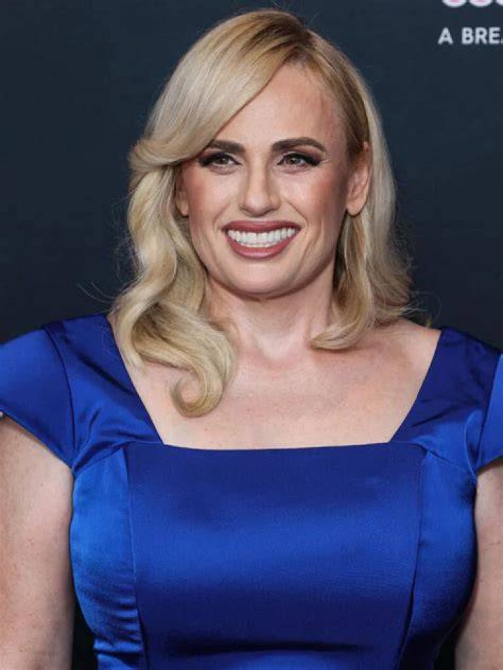 Rebel Wilson Claims She Wasn’t Allowed to Lose ‘More Than 10 Pounds’ While Filming ‘Pitch Perfect’ Films black gown