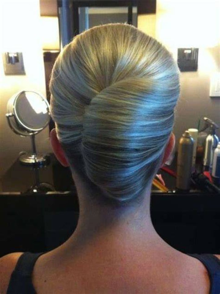 Recogidos Italianos para Bodas Plata y Rubio French twist hair, Roll