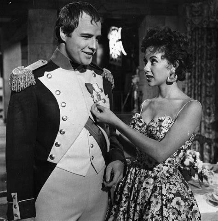 Rita Moreno revela que namorou Elvis Presley apenas por vingan&ccedil;a