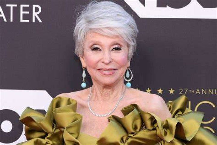 Rita Moreno ('West Side Story') sali&oacute; por despecho con Elvis Presley tras saber que Marlon