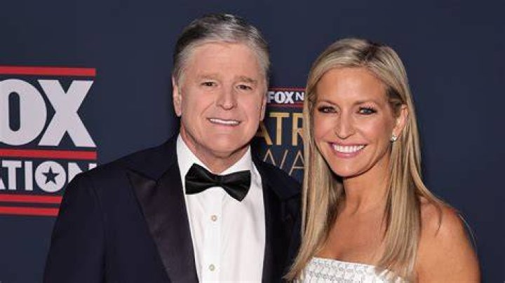 Sean Hannity is dating Fox News host, Ainsley Earhardt