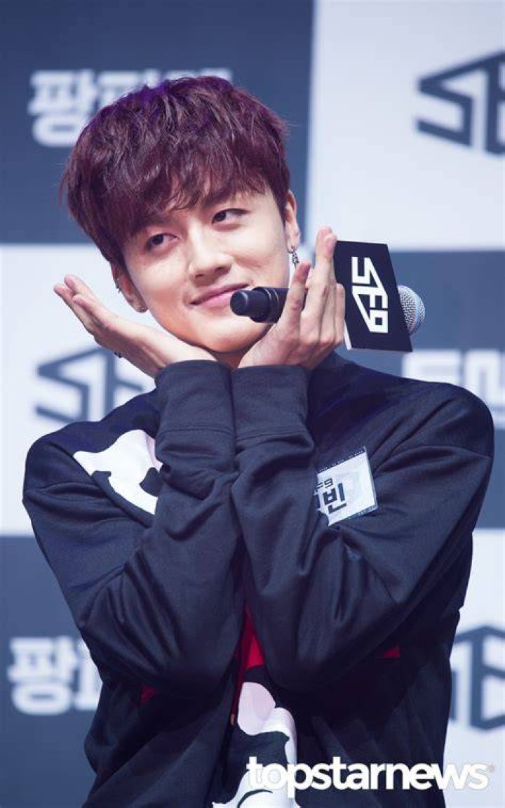 SF9 Youngbin Relationship 2022 Truth Behind Dating Rumors With ITZY Yeji KpopStarz