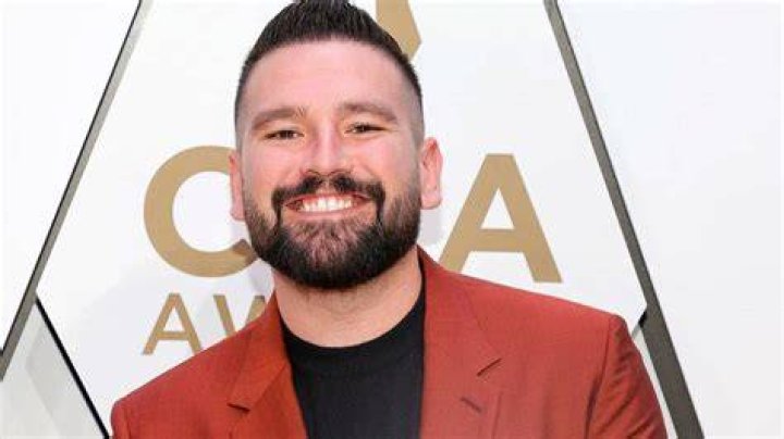 Shay Mooney Net Worth Career, Family, Age, Wiki, Bio, All You