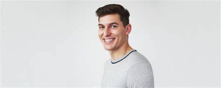 Tanner Courtad is a mortgage lender from Pittsburgh, Pennsylvania