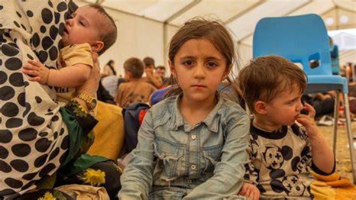 The children were returning from a holiday in a camp in the freezing region