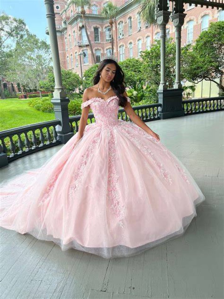 The dress also had a plunging neckline and a cut out around her belly button