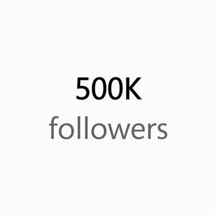 The model has 500k followers on Instagram