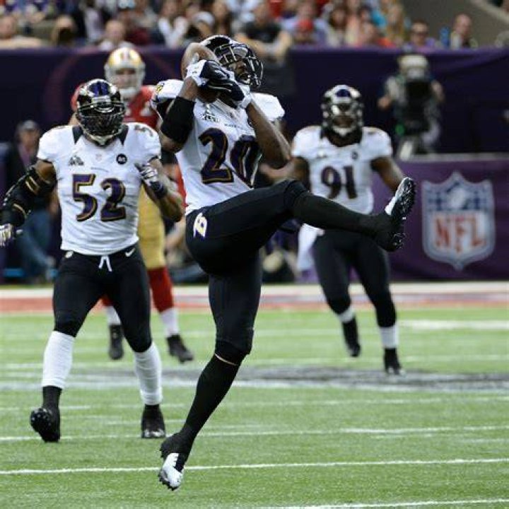 The Ravens brought out Ray Lewis before the game