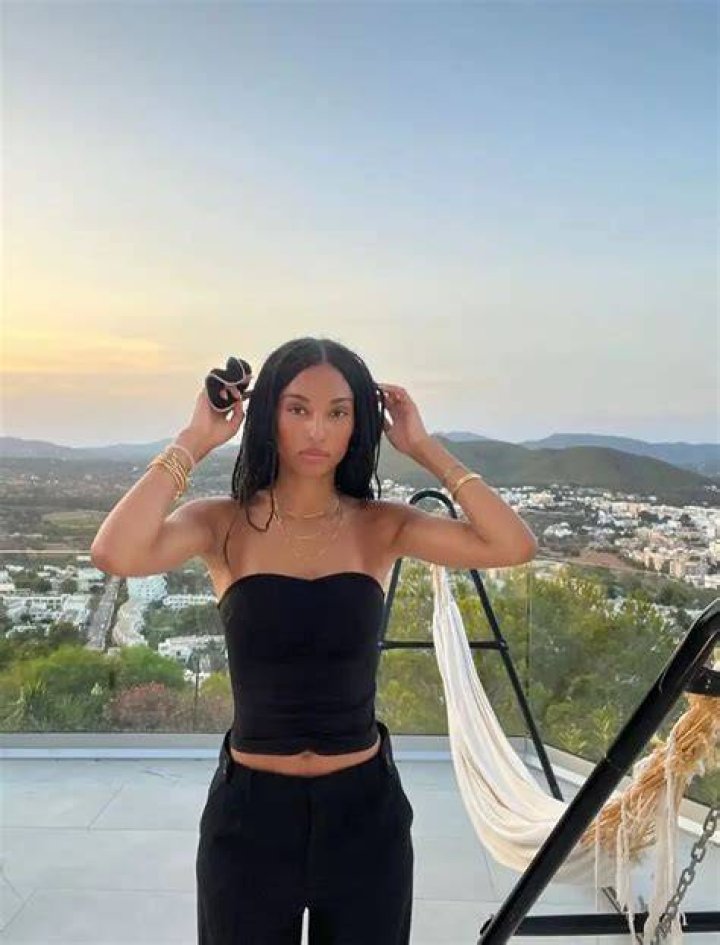 The stunning influencer is girlfriend of Justin Allen