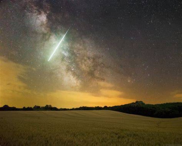  This bright meteor was caught streaking past stars in Bosnia and Herzegovina during this year's Perseid meteor shower