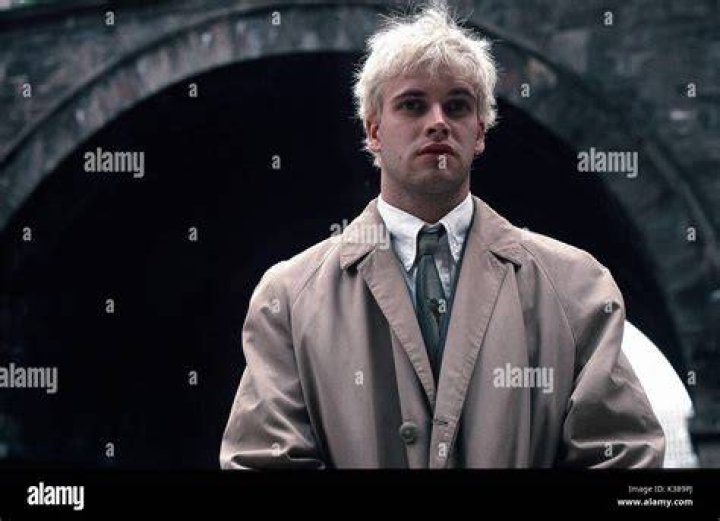 Trainspotting star Jonny Lee Miller was married to Michele Hicks between 2008 and 2018