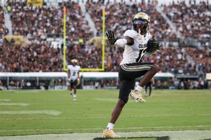 Travis Hunter is the new No. 1 recruit in the class of 2022