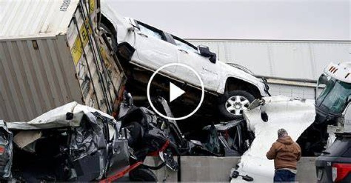 Video Shows Texas Interstate Crash The New York Times