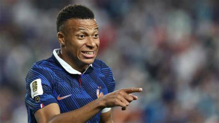 Voici comment Kylian Mbapp&eacute; a fait perdre 1 million &agrave; Drake Metrotime