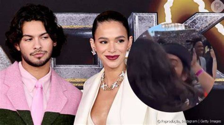 V&iacute;deo. Bruna Marquezine e Xolo Maridue&ntilde;a se beijam em jogo e f&atilde;s piram