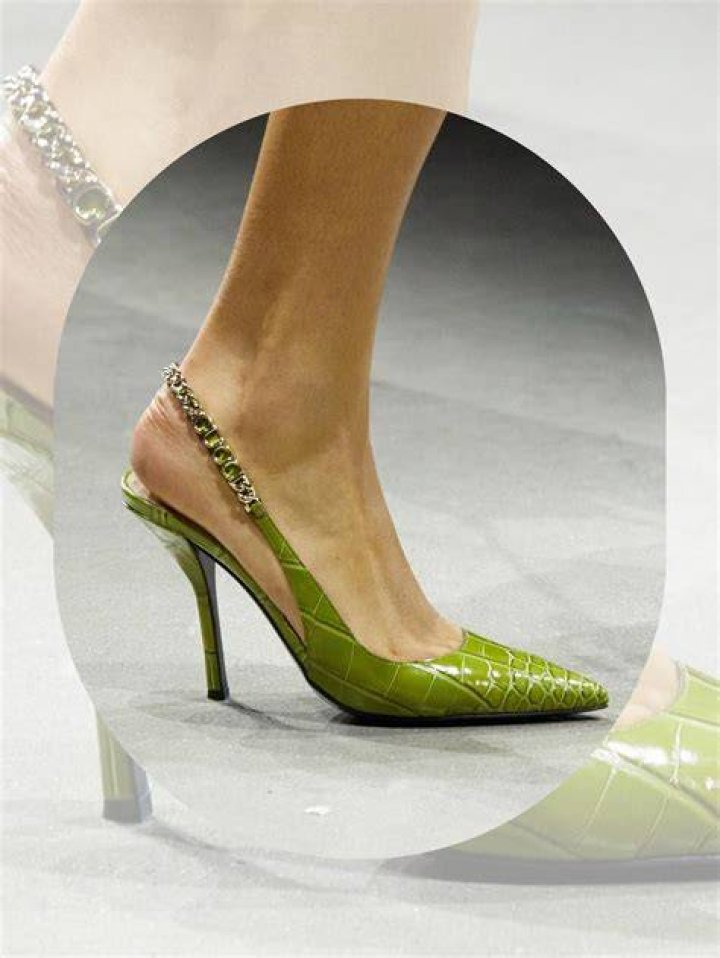 What Colour Is This Shoe? YouTube