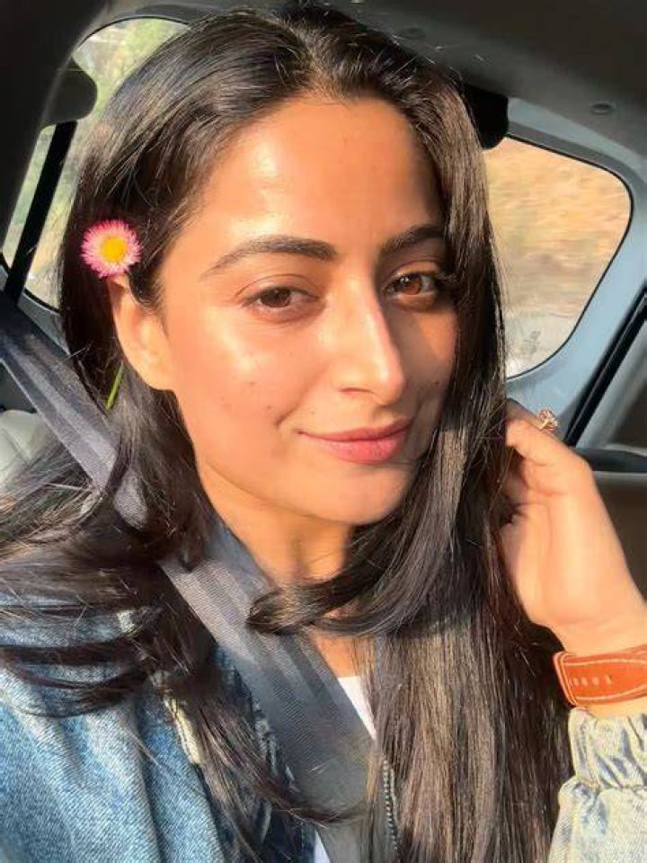 Who Is Instagram Star, MS Sethi Her Age And Height Starsgab