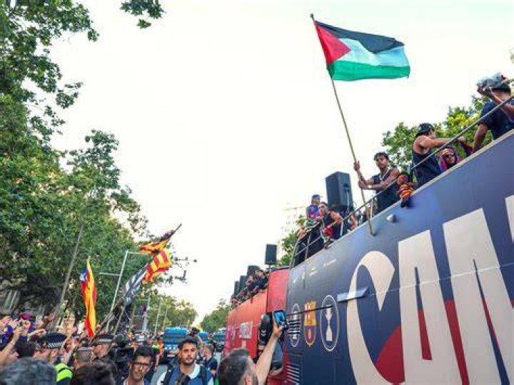 World Cup, Palestinian flag, Israel, Hamas, Pakistan Bangladesh match, Kolkata, West Bengal