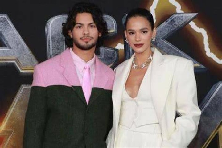 Xolo Maridue&ntilde;a And Bruna Marquezine A Blossoming Romance