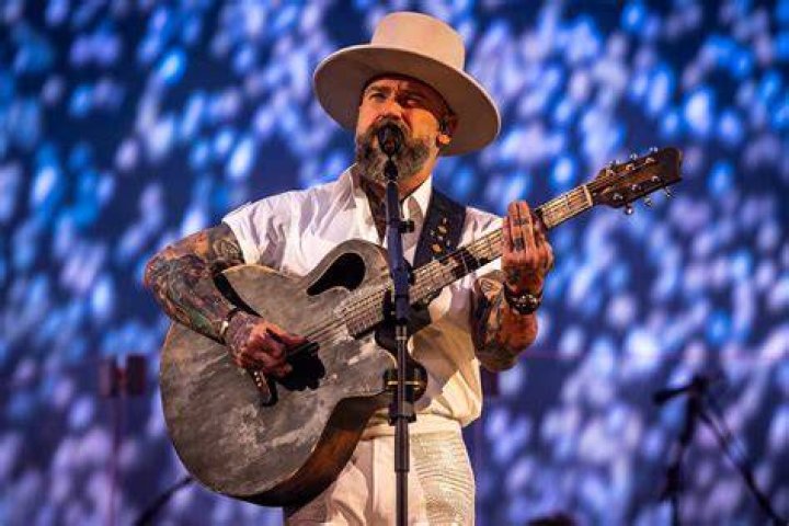 Zac Brown Band singer looks so ripped after unrecognizable weight loss transformation photos