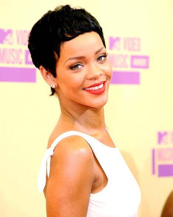 1347033967_rihanna hair 467